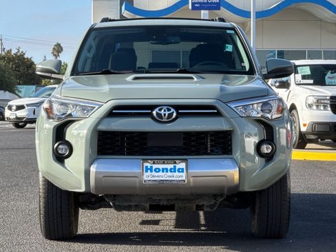 Used 2023 Toyota 4Runner TRD Off-Road AWD/4WD image 6