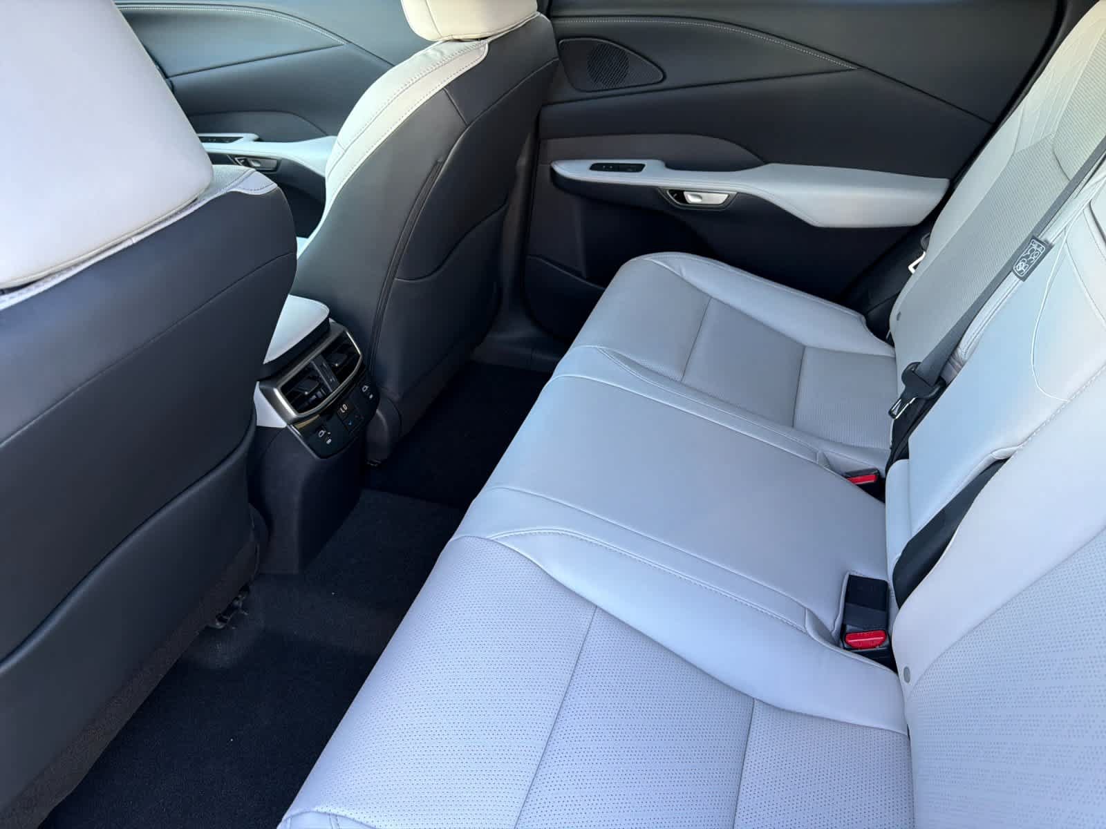 New 2026 Lexus RX 350 AWD/4WD image 4