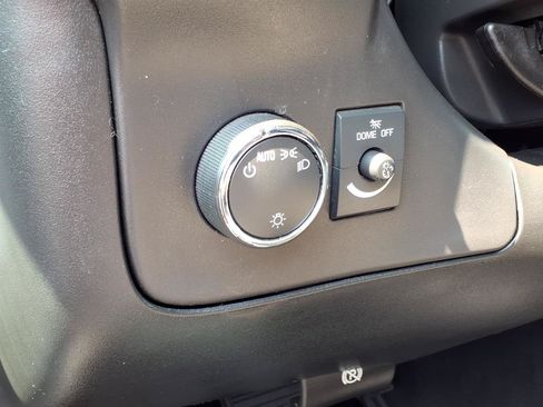 Used 2018 Chevrolet Express 3500 Extended w/ Driver Convenience Package RWD image 20