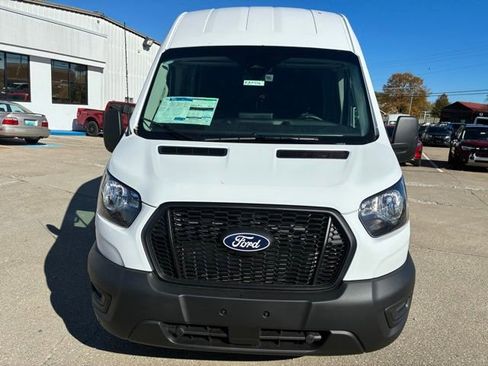 New 2026 Ford Transit 250 148 High Roof AWD image 17