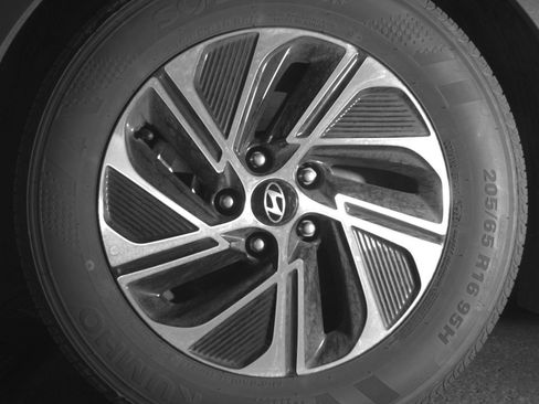 Used 2026 Hyundai Sonata Blue FWD image 15