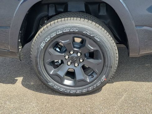 New 2026 RAM 1500 4x4 Crew Cab image 5
