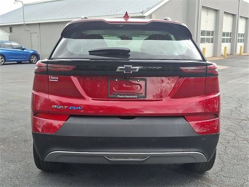Used 2023 Chevrolet Bolt EUV Premier w/ Sun & Sound Package image 9