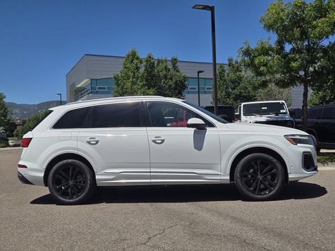 Used 2025 Audi Q7 3.0T Premium Plus AWD/4WD image 4