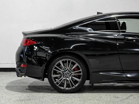 Used 2017 INFINITI Q60 Red Sport 400 RWD image 12