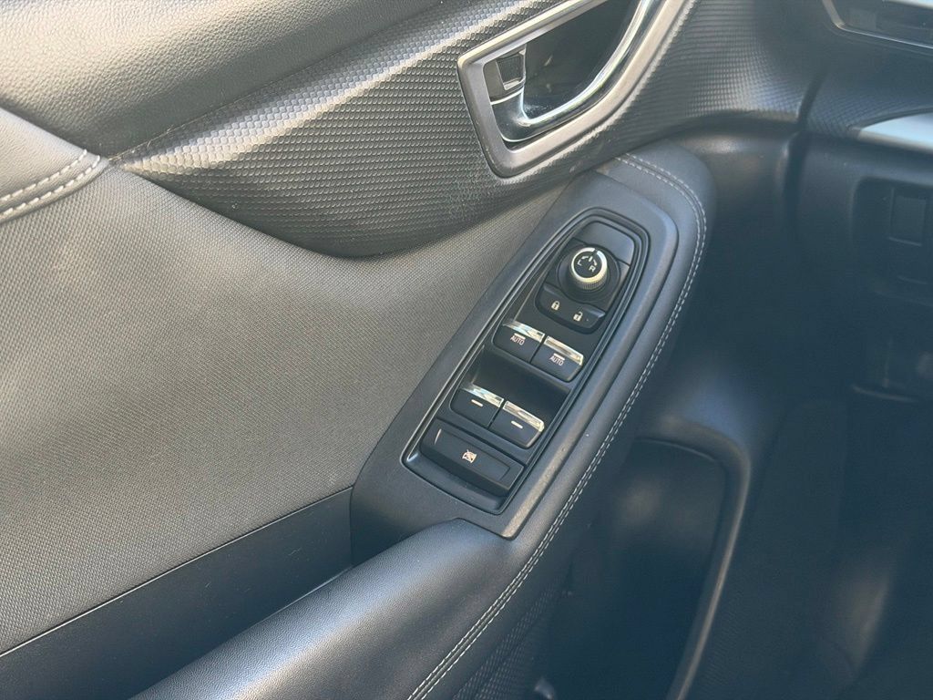 Used 2020 Subaru Forester Premium AWD/4WD image 9