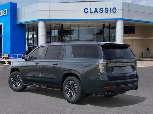 New 2026 Chevrolet Suburban Z71 AWD/4WD image 3