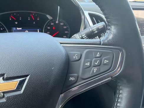 Used 2019 Chevrolet Equinox LT FWD image 24