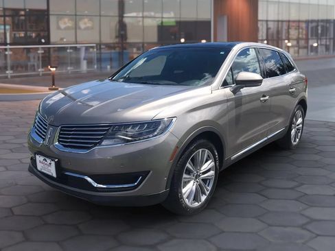 Used 2016 Lincoln MKX Reserve w/ Luxury Package AWD/4WD image 6