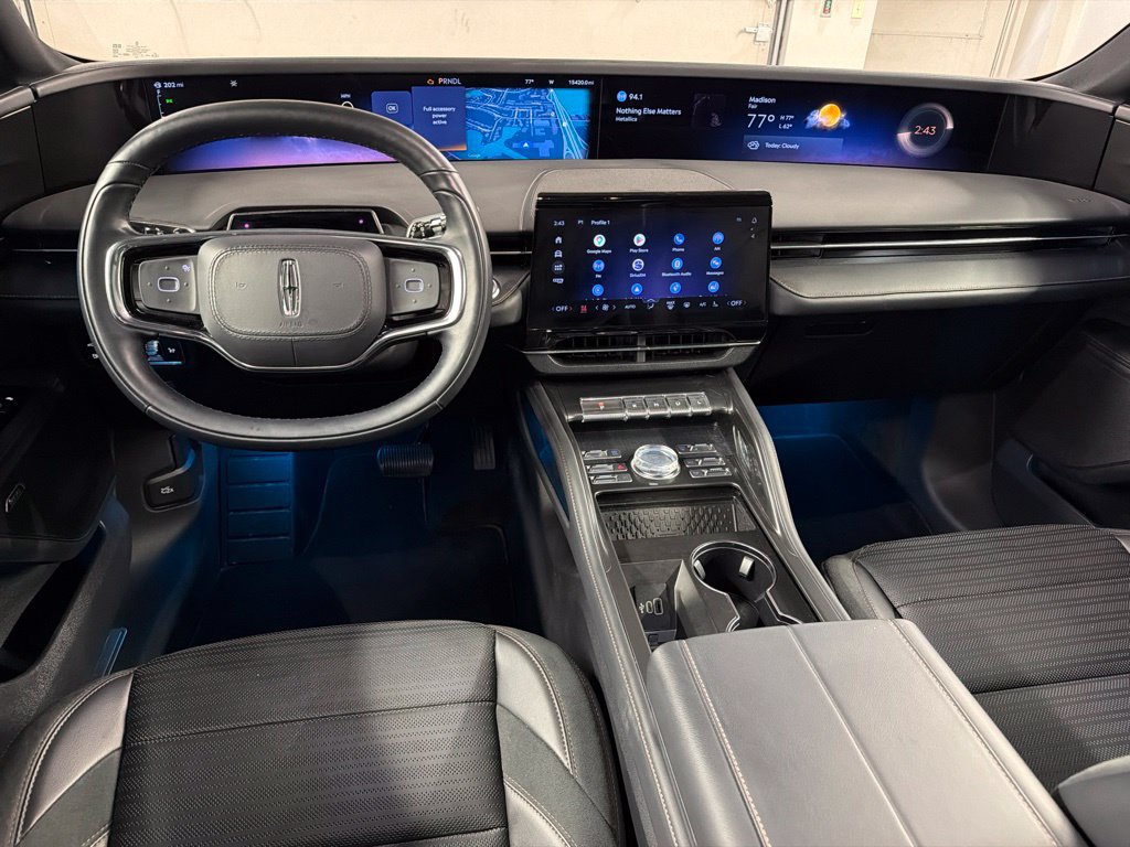 Certified 2024 Lincoln Nautilus Reserve w/ Equipment Group 202A AWD/4WD image 8