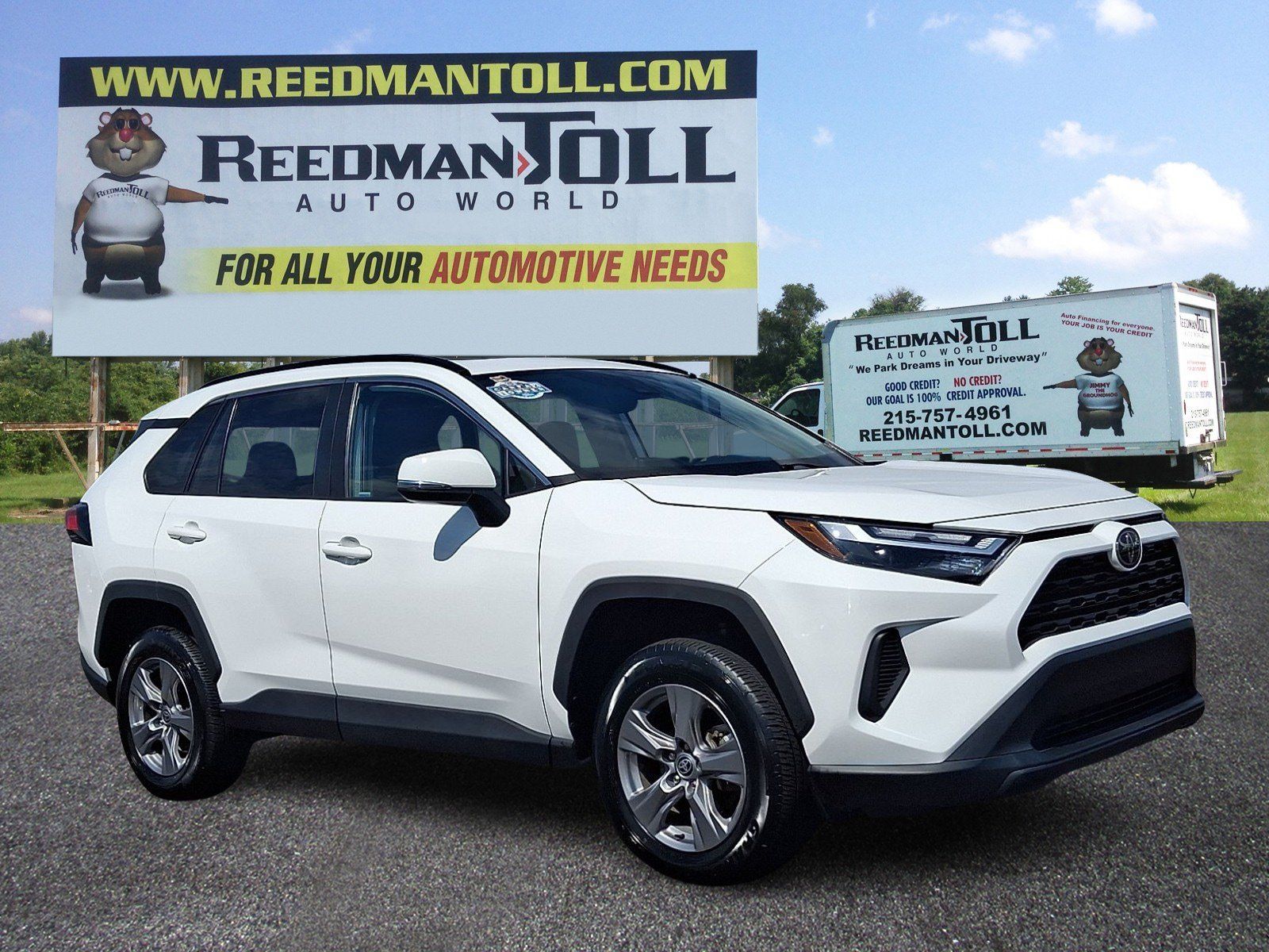 Used 2024 Toyota RAV4 XLE w/ Convenience Package AWD/4WD image 1