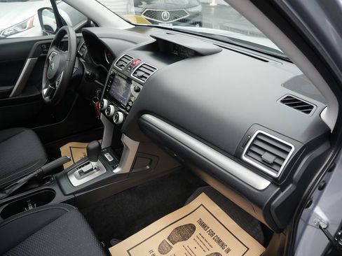 Used 2017 Subaru Forester 2.5i Premium w/ All-Weather Package image 30