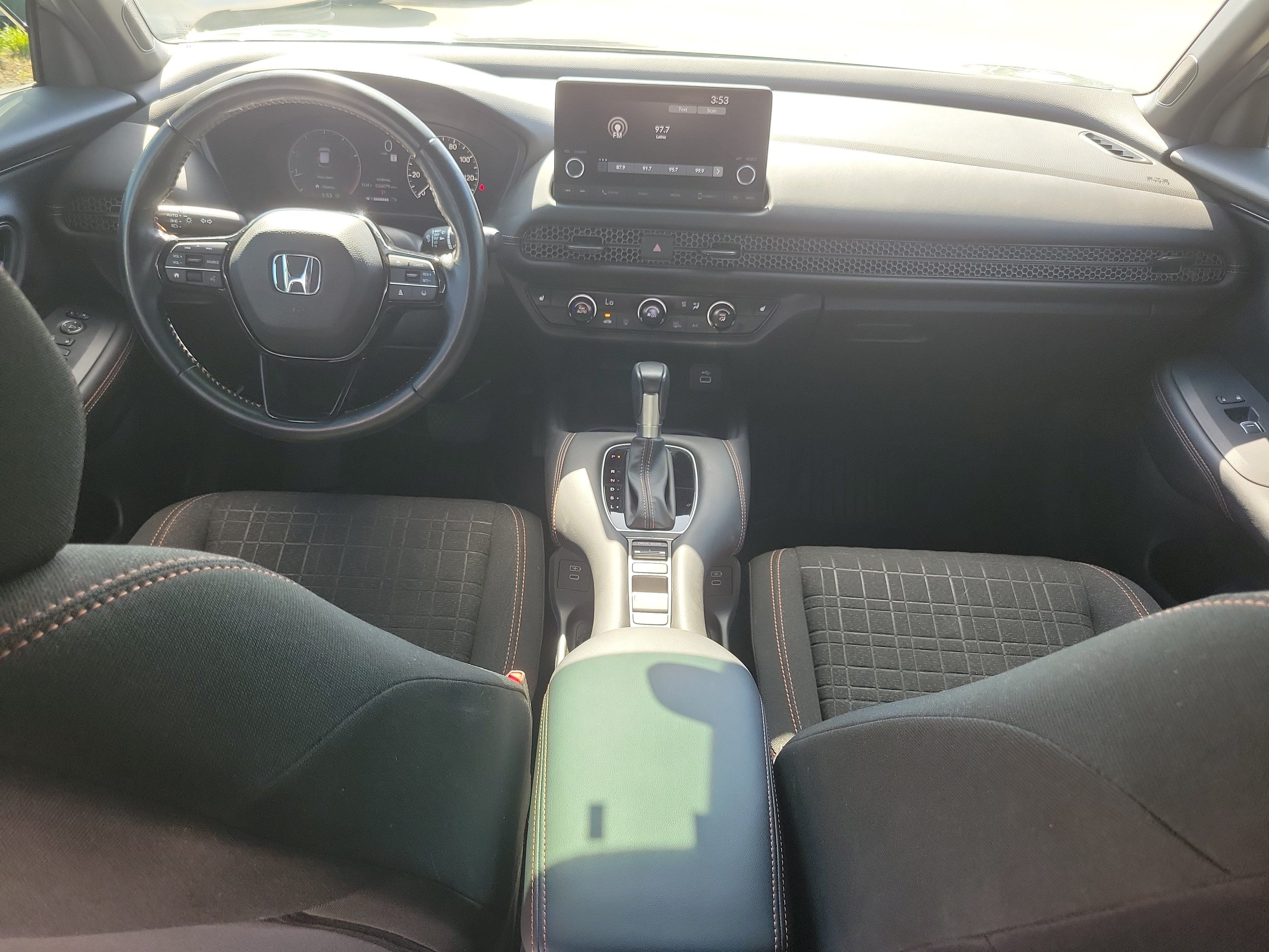 Used 2025 Honda HR-V Sport image 17
