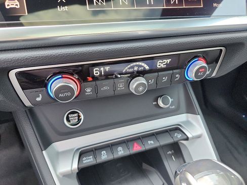 New 2025 Audi Q3 2.0T Premium image 14