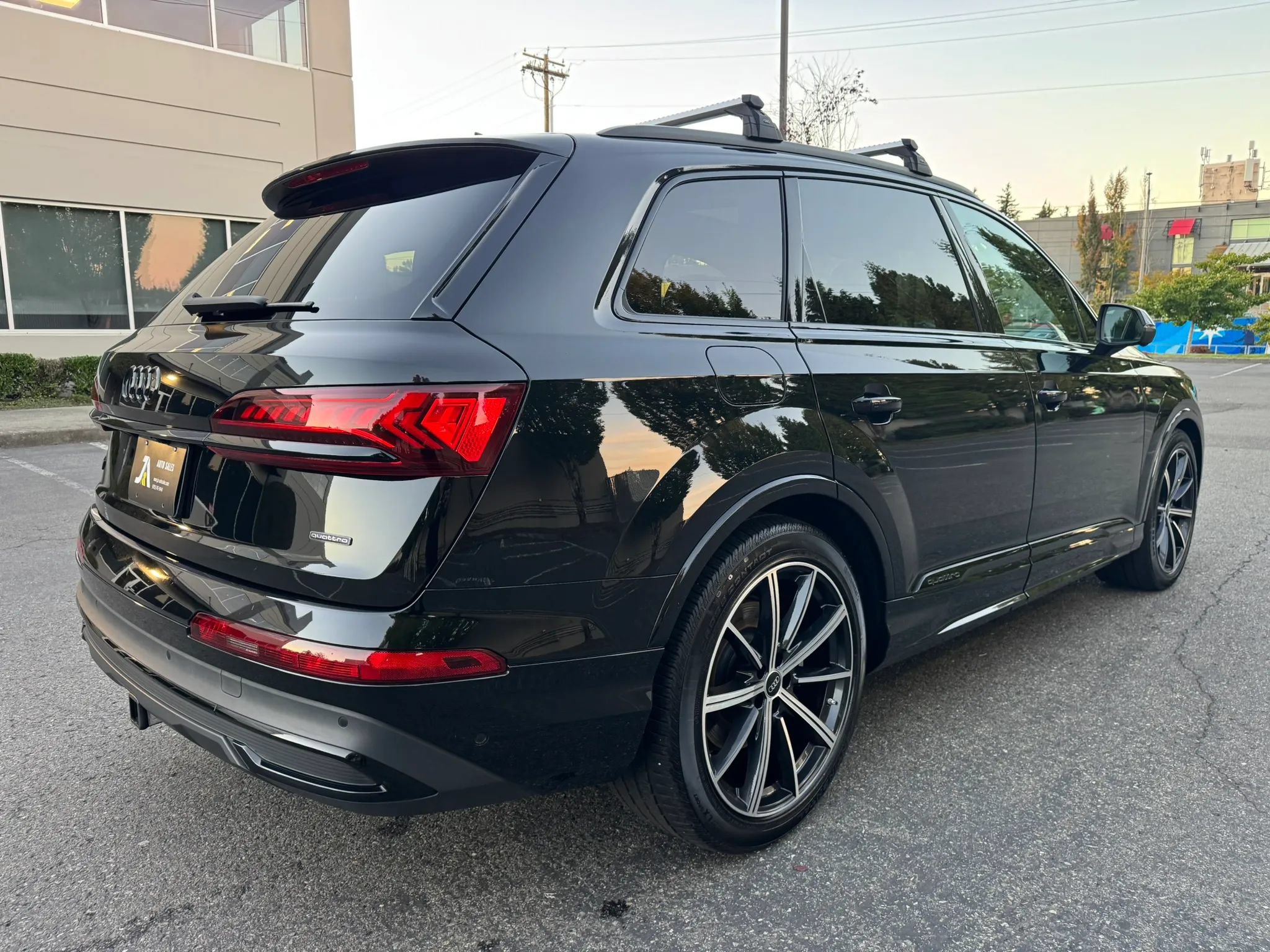 Used 2023 Audi Q7 3.0T Prestige w/ Prestige Package AWD/4WD image 10