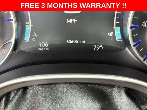 Used 2021 Chrysler Pacifica Touring-L FWD image 16