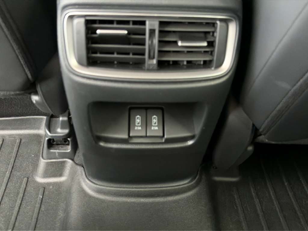 Used 2022 Honda CR-V Touring image 11