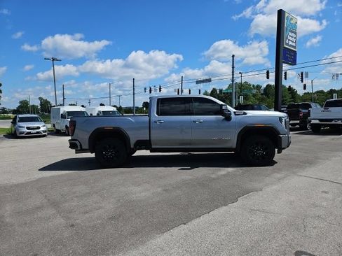 Used 2026 GMC Sierra 2500 AT4 w/ AT4 Premium Plus Package AWD/4WD image 5