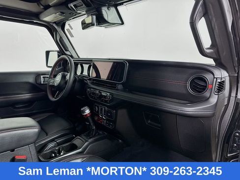 Used 2024 Jeep Wrangler Rubicon image 23