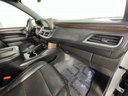 Used 2021 Chevrolet Suburban High Country AWD/4WD image 30