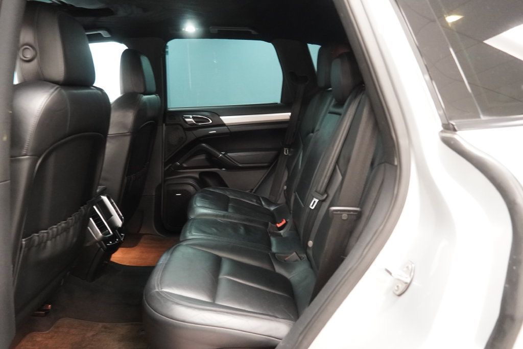 Used 2012 Porsche Cayenne AWD/4WD image 26