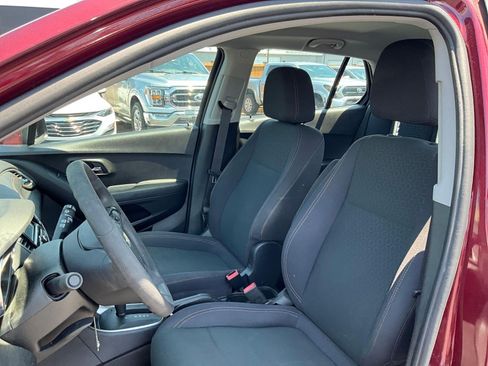 Used 2017 Chevrolet Trax LS FWD image 19