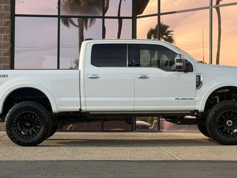 Used 2022 Ford F250 Platinum w/ Tremor Off-Road Package AWD/4WD image 21