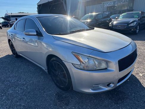 Used 2014 Nissan Maxima 3.5 SV w/ Premium Package image 2