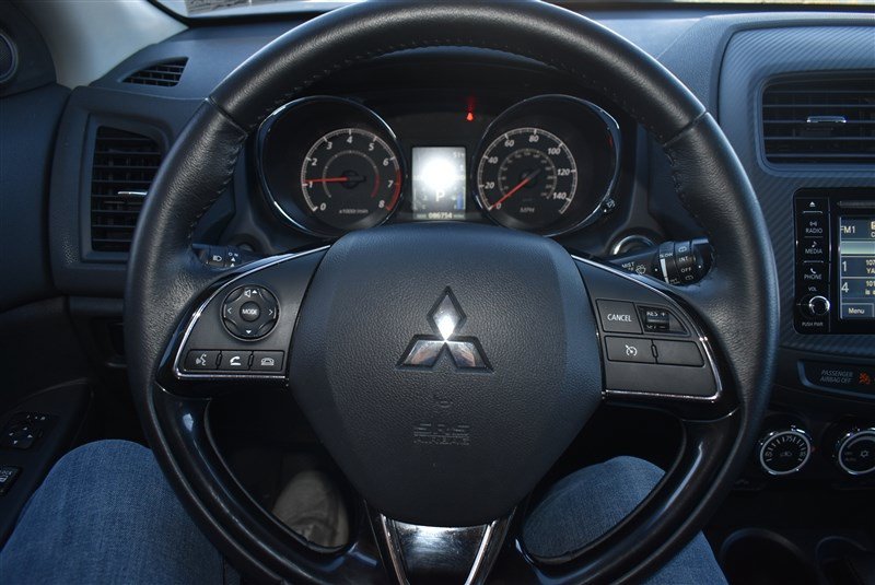 Used 2017 Mitsubishi Outlander Sport SE AWD/4WD image 12
