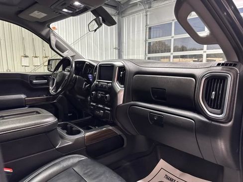 Used 2021 Chevrolet Silverado 1500 LT Trail Boss w/ Convenience Package II AWD/4WD image 28