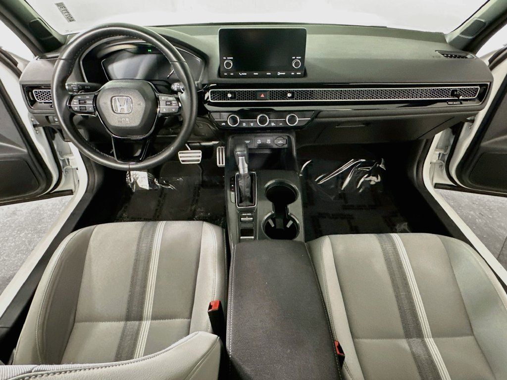 Used 2025 Honda Civic Sport image 18