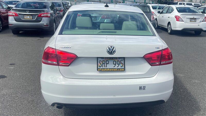 Used 2015 Volkswagen Passat 1.8T Limited Edition FWD image 8