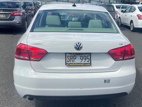 Used 2015 Volkswagen Passat 1.8T Limited Edition FWD image 8