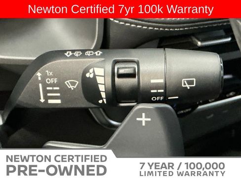 Used 2024 Nissan Rogue SV w/ SV Premium Package FWD image 32