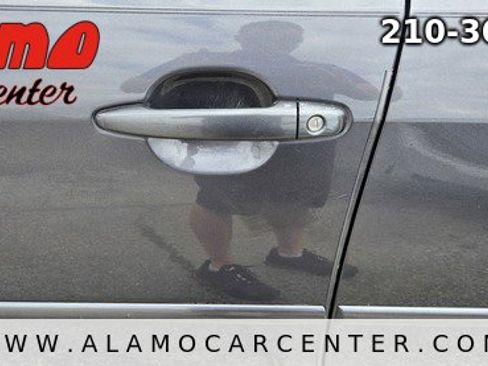 Used 2009 Toyota Camry LE FWD image 10