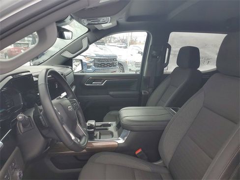Certified 2024 Chevrolet Silverado 1500 RST w/ Convenience Package II image 18