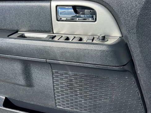 Certified 2017 Ford Expedition XLT w/ Equipment Group 201A image 12