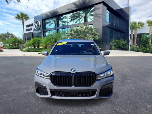 Used 2022 BMW 750i xDrive w/ Executive Package image 2