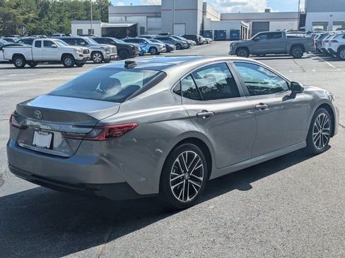 Used 2026 Toyota Camry XLE FWD image 7