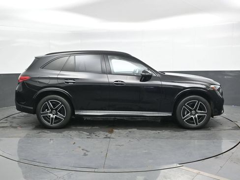 Used 2023 Mercedes-Benz GLC 300 image 3