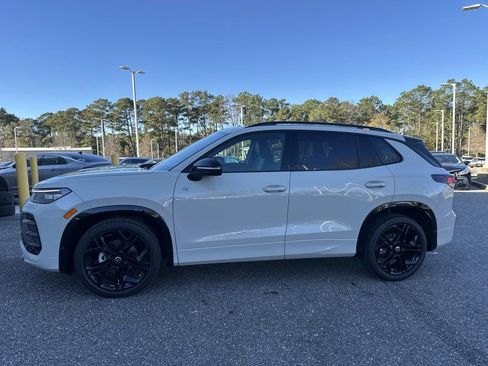 New 2026 Volkswagen Tiguan SE R-Line image 25