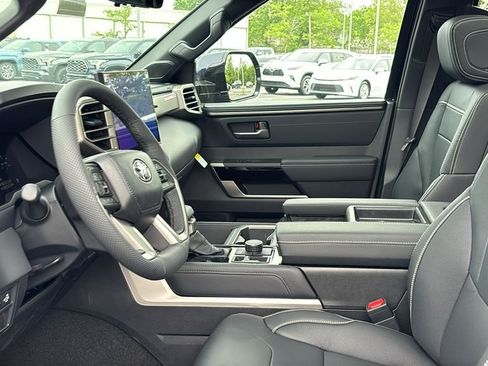 New 2026 Toyota Tundra Limited AWD/4WD image 29