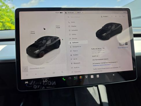 Used 2023 Tesla Model Y Long Range AWD/4WD image 50