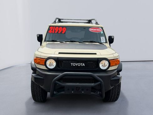 Used 2010 Toyota FJ Cruiser 4WD image 8