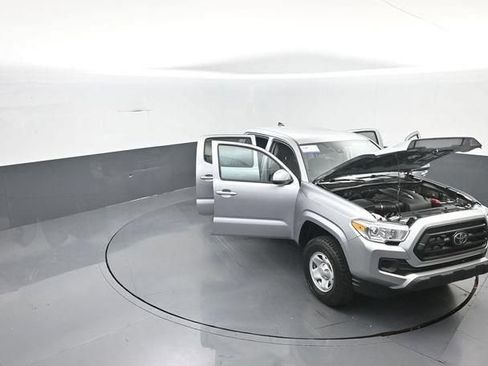 Used 2023 Toyota Tacoma SR AWD/4WD image 45