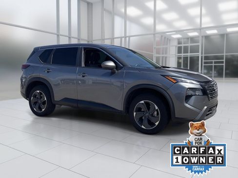 Certified 2025 Nissan Rogue SV AWD/4WD image 8