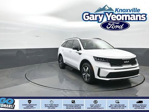 Used 2022 Kia Sorento S w/ Panoramic Sunroof Package FWD image 1