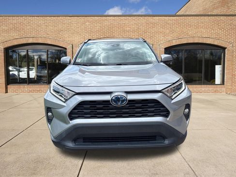 Used 2019 Toyota RAV4 XLE w/ Convenience Package AWD/4WD image 10