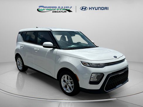 Used 2021 Kia Soul S FWD image 1