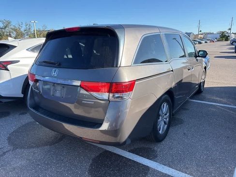 Used 2016 Honda Odyssey SE image 3